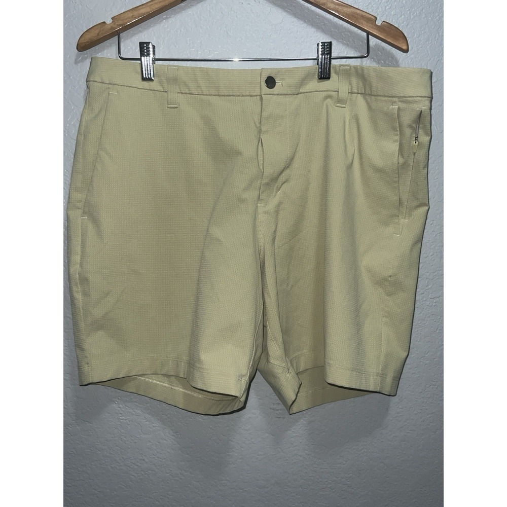 LULULEMON DWGN Yellow Green Commission Shorts Classic 8" Men's 36 Golf Preppy